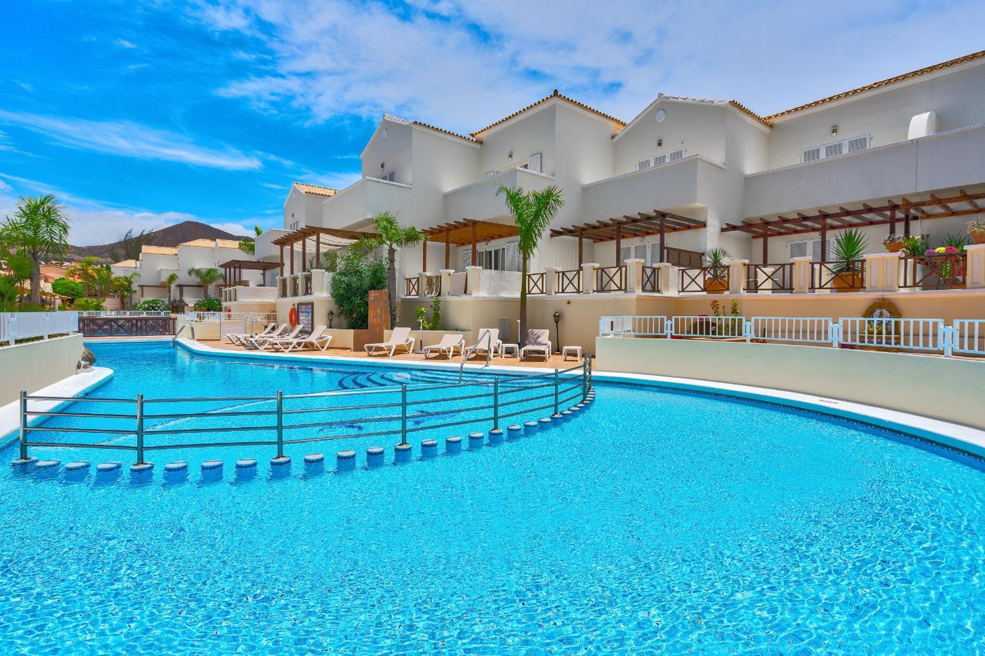 Chalet Golf Playa De Las Americas 2 アロナ エクステリア 写真